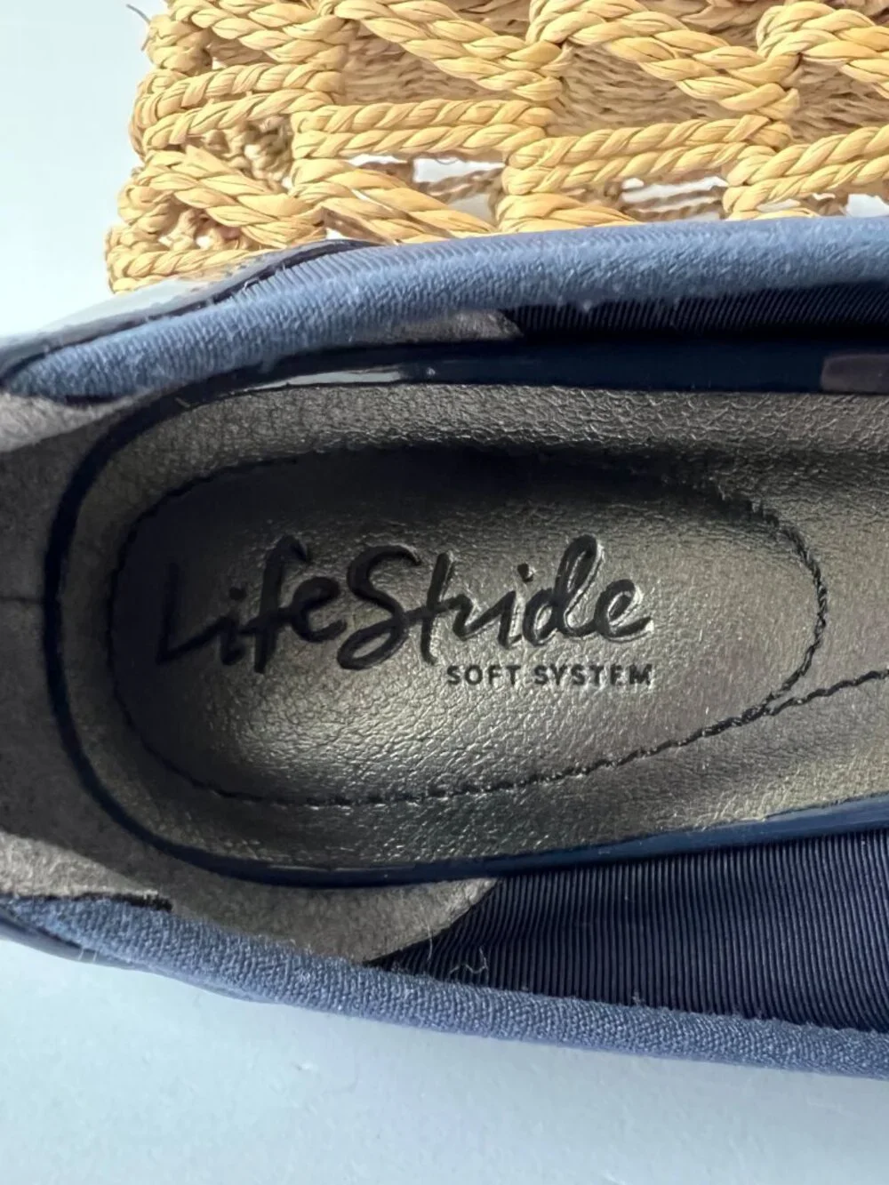 LifeStride Juliana Stretch Cap Toe Wedge Pump, Lux Navy Blue, Size 9, EC